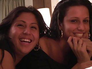 Zwei spanische Schwestern ficken vor der Kamera