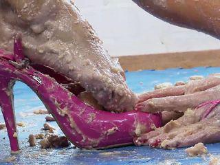 Lesben Cindy und charles lecken sich gegenseitig