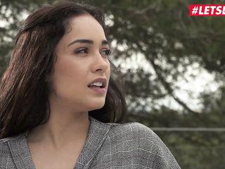 Ihr erster Analsex im Freien für Teen