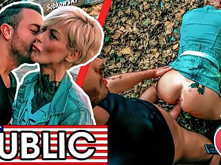 Deutsche Milf Vicky wird in der Öffentlichkeit gevögelt