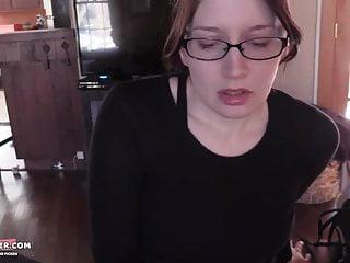 Diese Mutter bekommt ihre Löcher gestopft - Bondage Milf mit großen Titten und sexy Körper